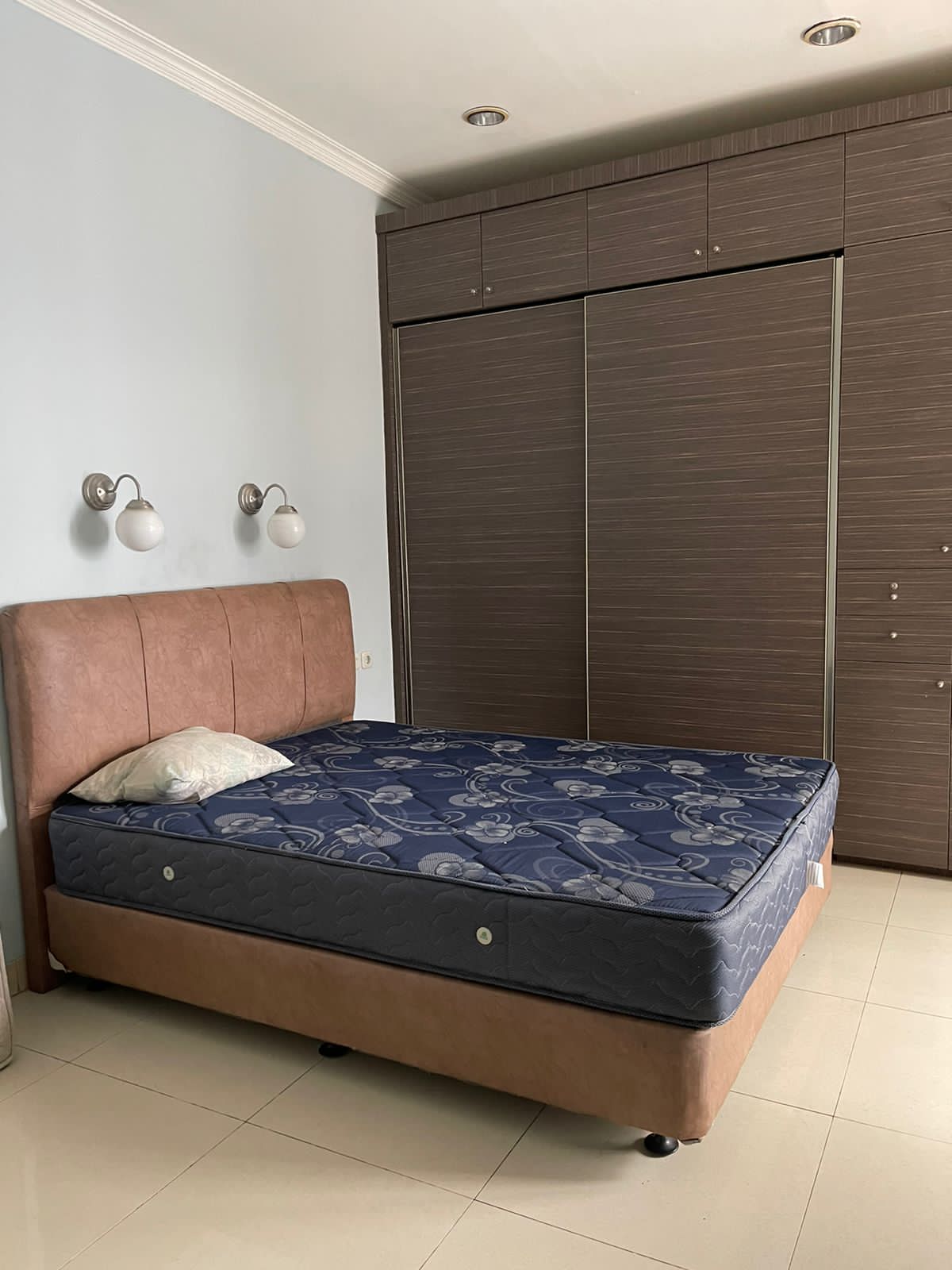 Rumah Dijual di Cluster Tropikana Jababeka